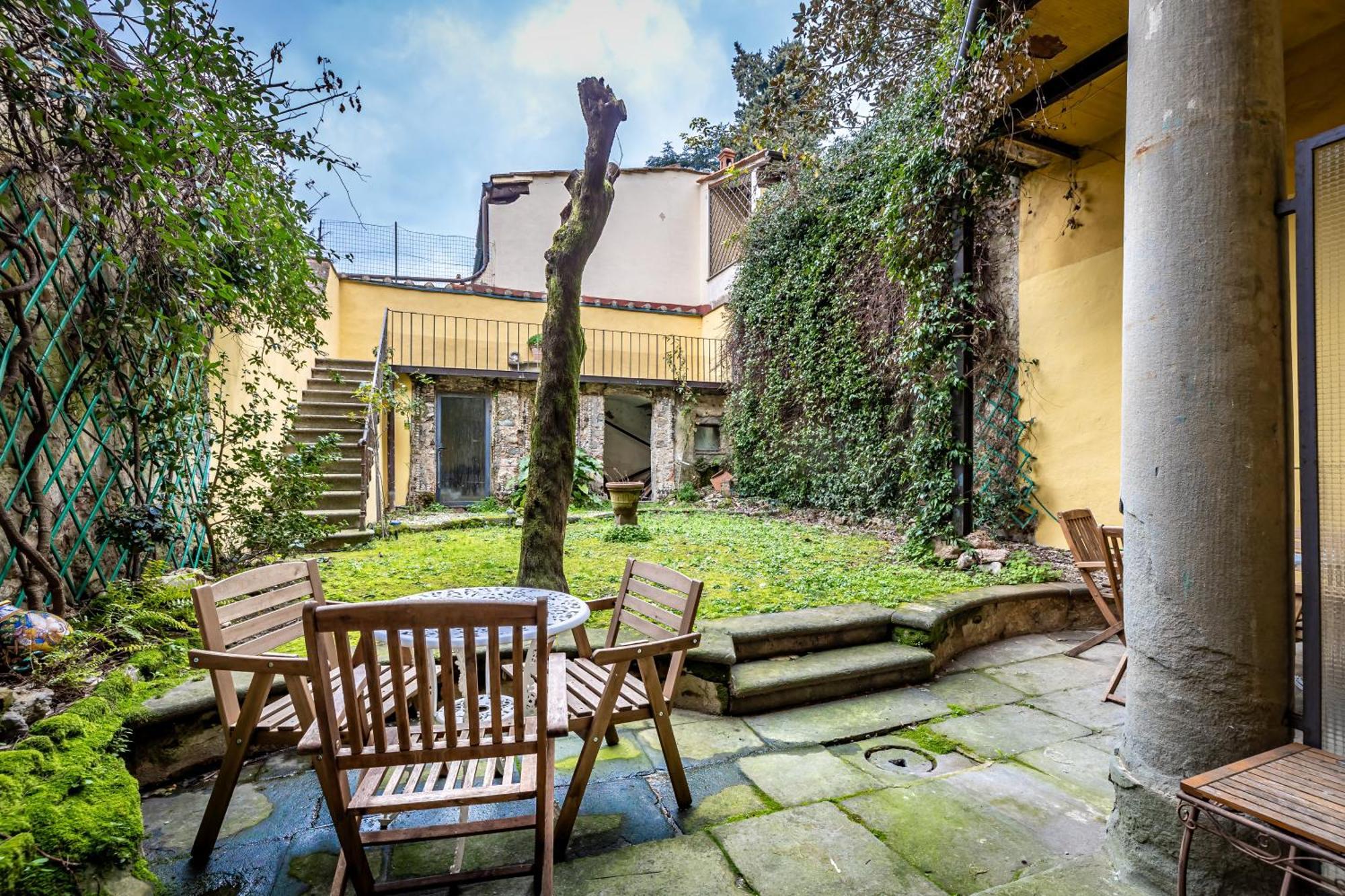 Roommo Pergola Florenz